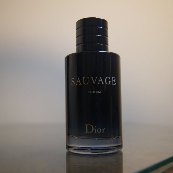 Chrisitian Dior Sauvage Eau De Parfum | 100ml | Authentic - Picture 1 of 4